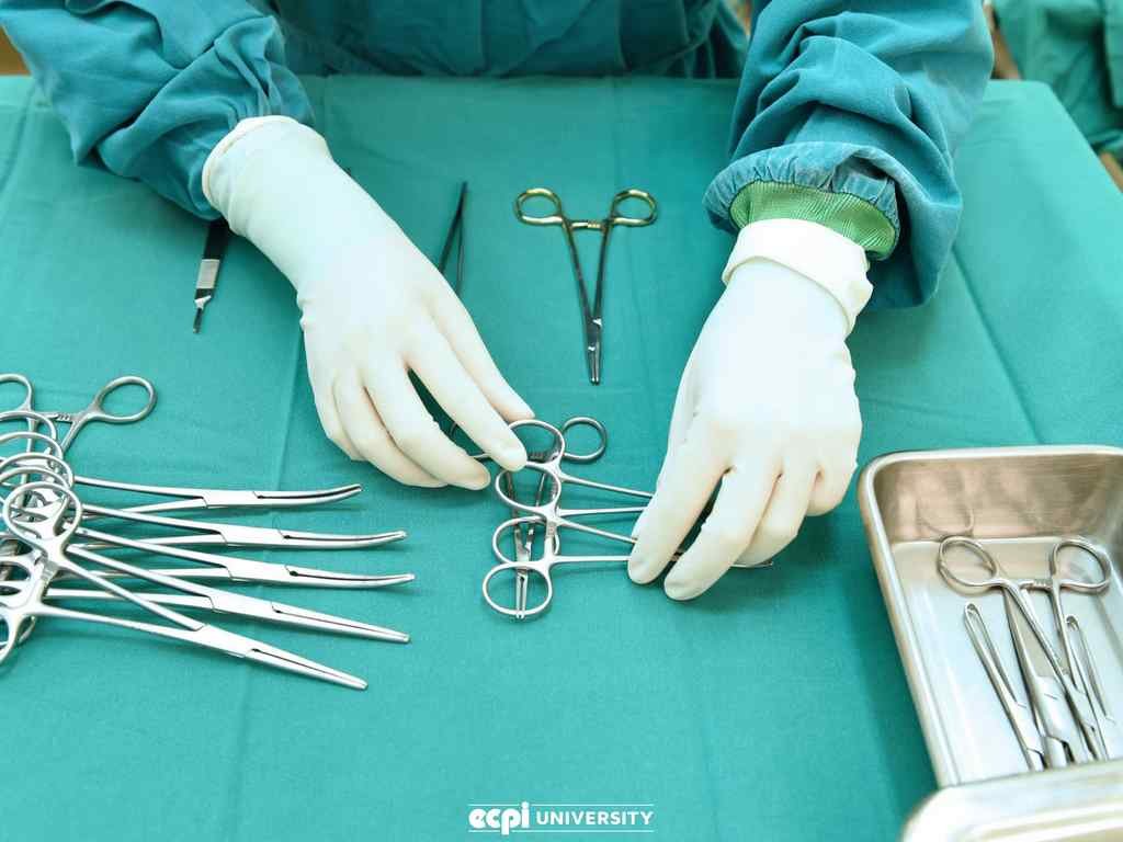 Become a Surgical tech